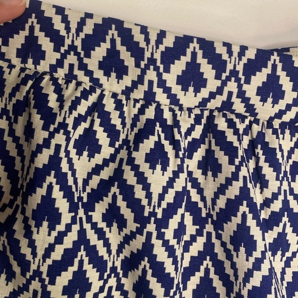 J Crew Ikat Blue and White Pleated Skirt With Pockets Size 10 Office Preppy - Picture 10 of 12